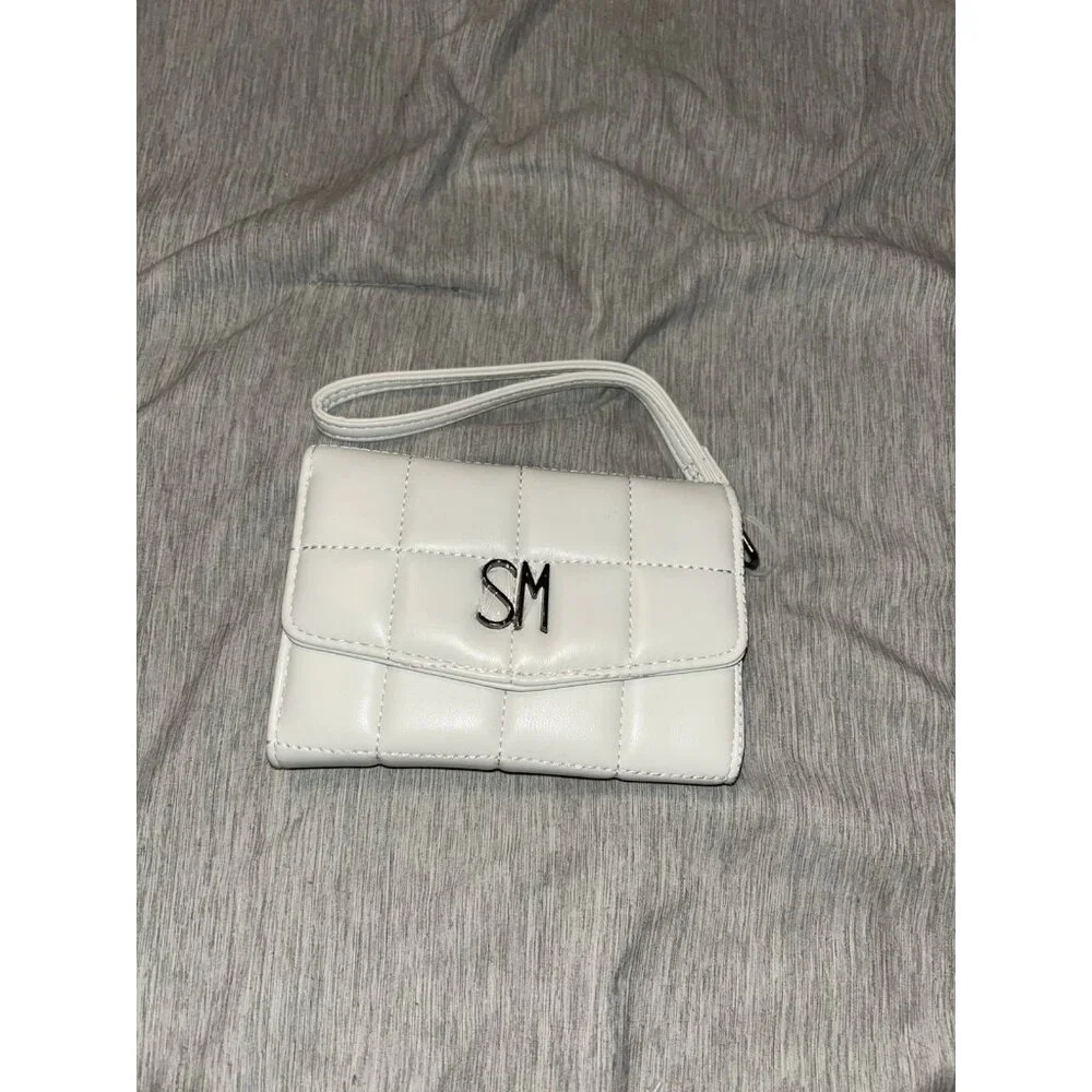 Steve Madden Quilted White Faux Leather Boho Chic Wallet Wristlet With Strap